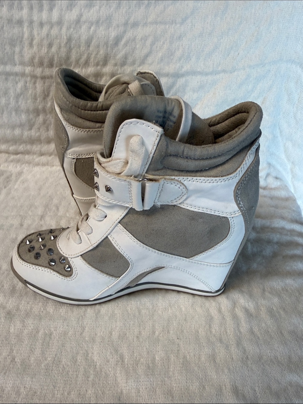Women’s White and Taupe Studded Wedge Sneaker - Picture 6 of 7